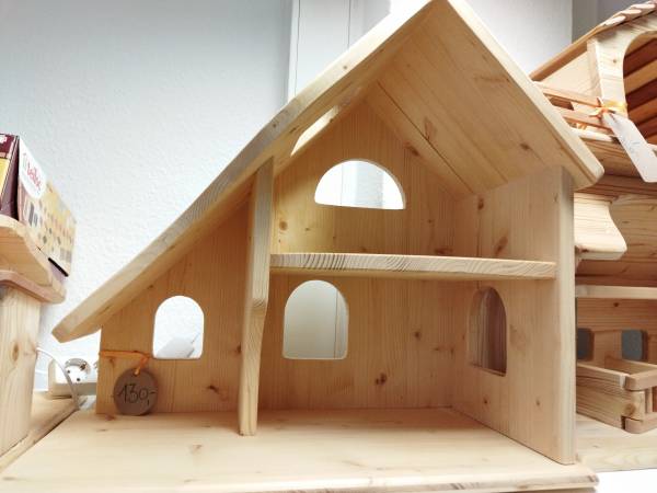 DREI BLÄTTER Puppenhaus (klein)