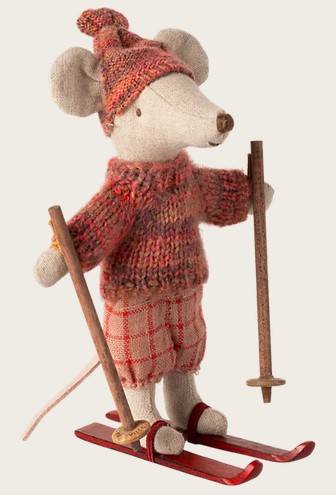 MAILEG Wintermaus mit Skiset, Große Schwester (Rose)